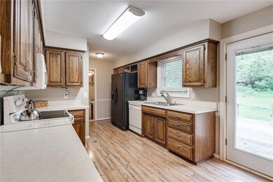 6 Wembly Cir, Bella Vista, AR 72715 - photo 6