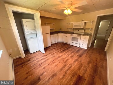 1015 Francis Ave unit C, Halethorpe, MD 21227 - photo 7