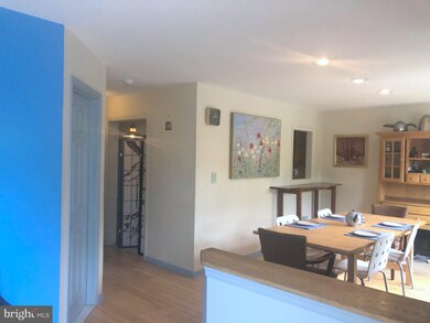 26 Exeter Ct, Princeton, NJ 08540 - photo 2