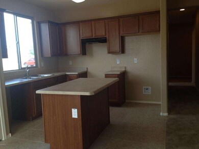 TR 9 kitchen.jpg