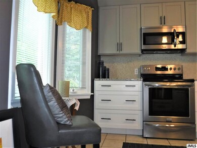 Photo 6