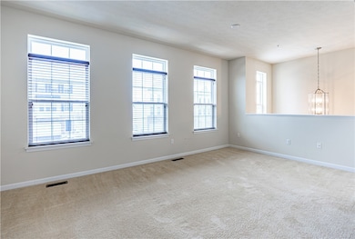 10 Roosevelt Dr, Mc Kees Rocks, PA 15136 - photo 3