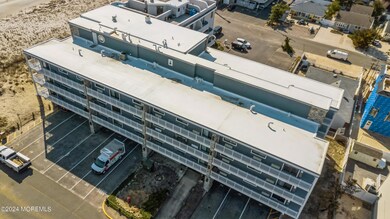 38_121stAvenue_181011_AerialView_HiRes