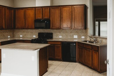 8223 Garrison Point Dr, Houston, TX 77040 - photo 4