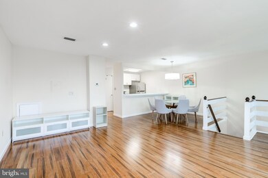 421 Wendover Dr unit 126-B, Eagleville, PA 19403 - photo 5