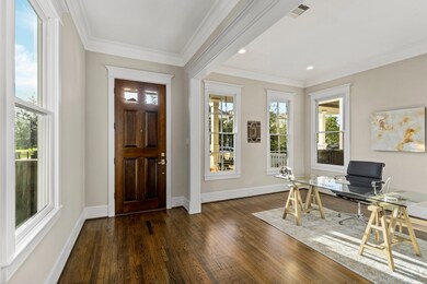 704 Ashland St, Houston, TX 77007 - photo 4