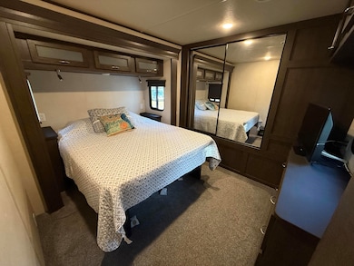 Forward Bedroom