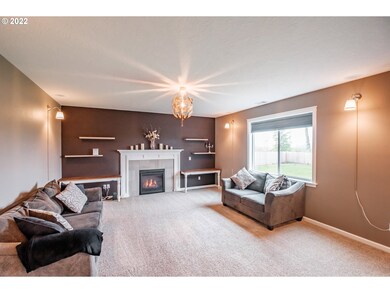 2000 NE Summit Dr, Albany, OR 97321 - photo 2