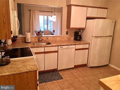 222 Windsor Ct unit 222, Glen Mills, PA 19342 - photo 6