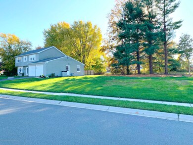 59 Avondale Ln, Matawan, NJ 07747 - photo 2