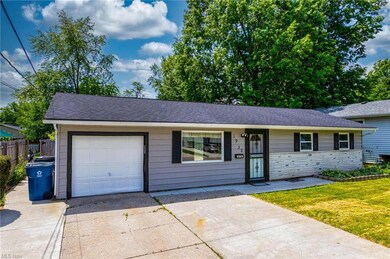 1932 E 40th St, Lorain, OH 44055 - photo 3