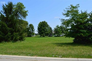 51682 Windyridge Ct, South Bend, IN 46628 - photo 2