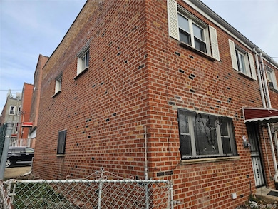 699 N Conduit Blvd, Brooklyn, NY 11208 - photo 4