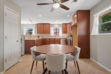 20807 Boggy Ford Rd, Lago Vista, TX 78645 - photo 5