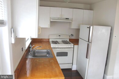 4417 Baker St unit 3, Philadelphia, PA 19127 - photo 6