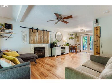 1144 SW Ivory Loop unit 35, Gresham, OR 97080 - photo 5