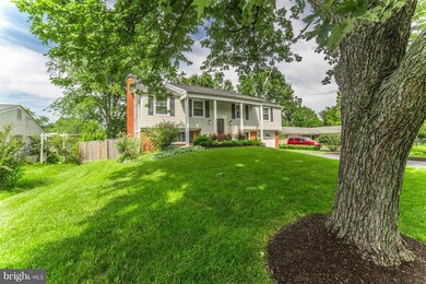 4416 Middle Ridge Dr, Fairfax, VA 22033 - photo 3