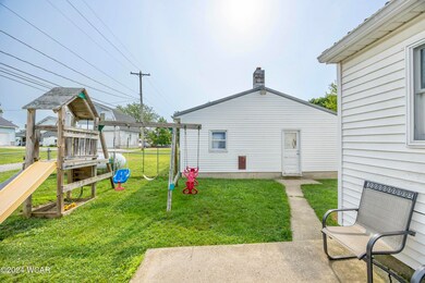 101 S Earl St, Waynesfield, OH 45896 - photo 6