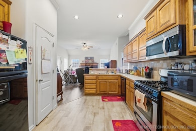 4906 S 186th East Ave, Tulsa, OK 74134 - photo 6