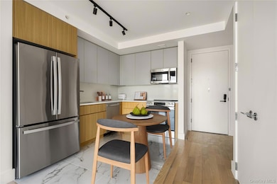 44 Hudson St unit 707, Yonkers, NY 10701 - photo 2