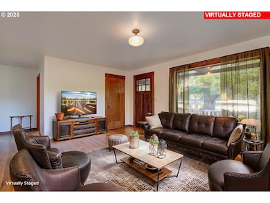 911 9th St, Oregon City, OR 97045 - photo 2