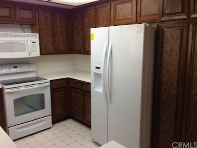 5527 Via la Mesa unit B, Laguna Woods, CA 92637 - photo 4