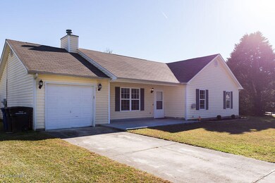 128 Settlers Cir, Jacksonville, NC 28546 - photo 2