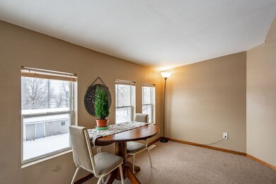 1629 14th Ave SE, Cedar Rapids, IA 52401 - photo 5