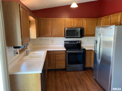 23 Highland Ct, Davenport, IA 52803 - photo 5