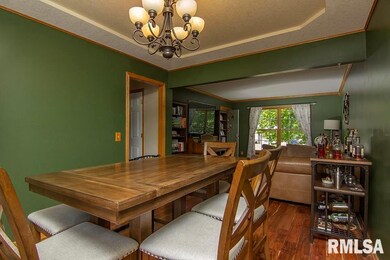 1015 W 60th St, Davenport, IA 52806 - photo 4