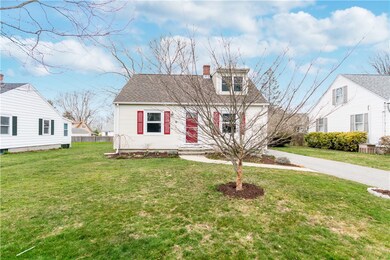 81 Beach Rd, Bristol, RI 02809 - photo 2