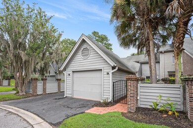 8 Duffers Court C - Front