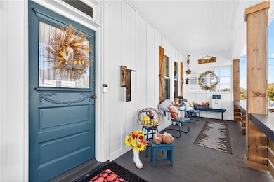 722 8th St, Irwin, PA 15642 - photo 3