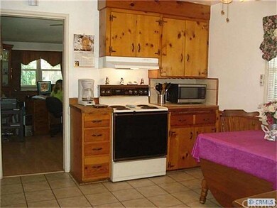 Big family kitchen with a large pantry area that o