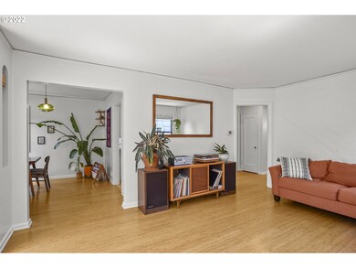 139 NE Stafford St, Portland, OR 97211 - photo 7