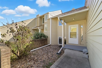 5618 Linden Cir unit 10, Johnston, IA 50131 - photo 3