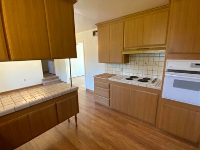 kitchen (2)