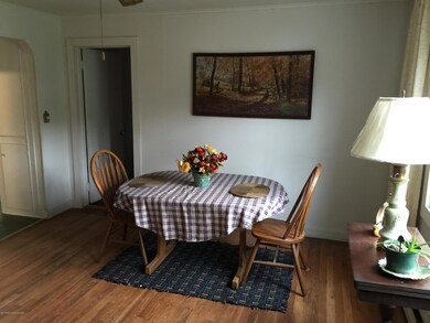 124 Wall St, Eatontown, NJ 07724 - photo 3