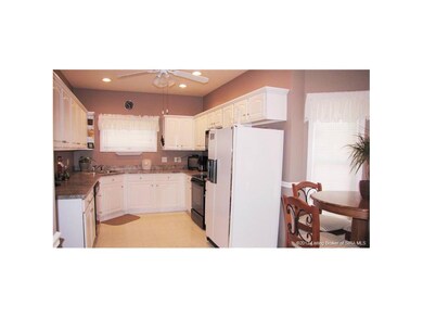 4265 Sunrise Dr, Sellersburg, IN 47172 - photo 4