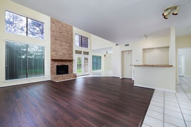 14207 Islandwoods Dr, Houston, TX 77095 - photo 4