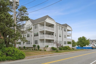 170 E Grand Ave unit 8, Old Orchard Beach, ME 04064 - photo 3