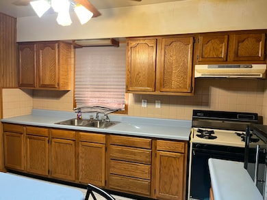 1752 Hayes St, Gary, IN 46404 - photo 7