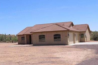4 CAR GARAGE