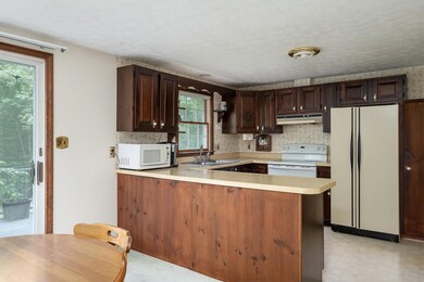 10 Pinecrest Drive WEB 18