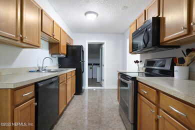 2221 East Rd, Jacksonville, FL 32216 - photo 5