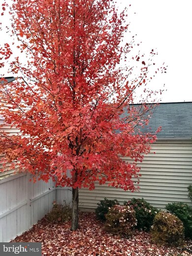 13016 Blacksmith Dr, Clarksburg, MD 20871 - photo 2