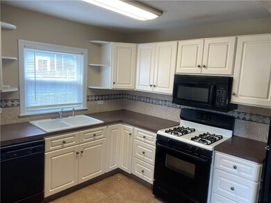 34 Troy Ave, Warwick, RI 02889 - photo 7