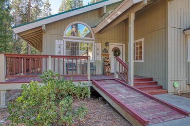 42555 Rock Ledge Rd, Shaver Lake, CA 93664 - photo 4