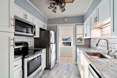 14 Windsor Rd, Medford, MA 02155 - photo 7