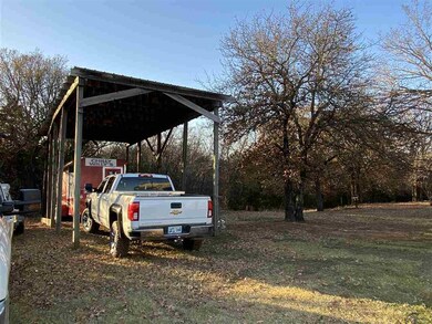 6719 W 9th St, Cushing, OK 74023 - photo 3